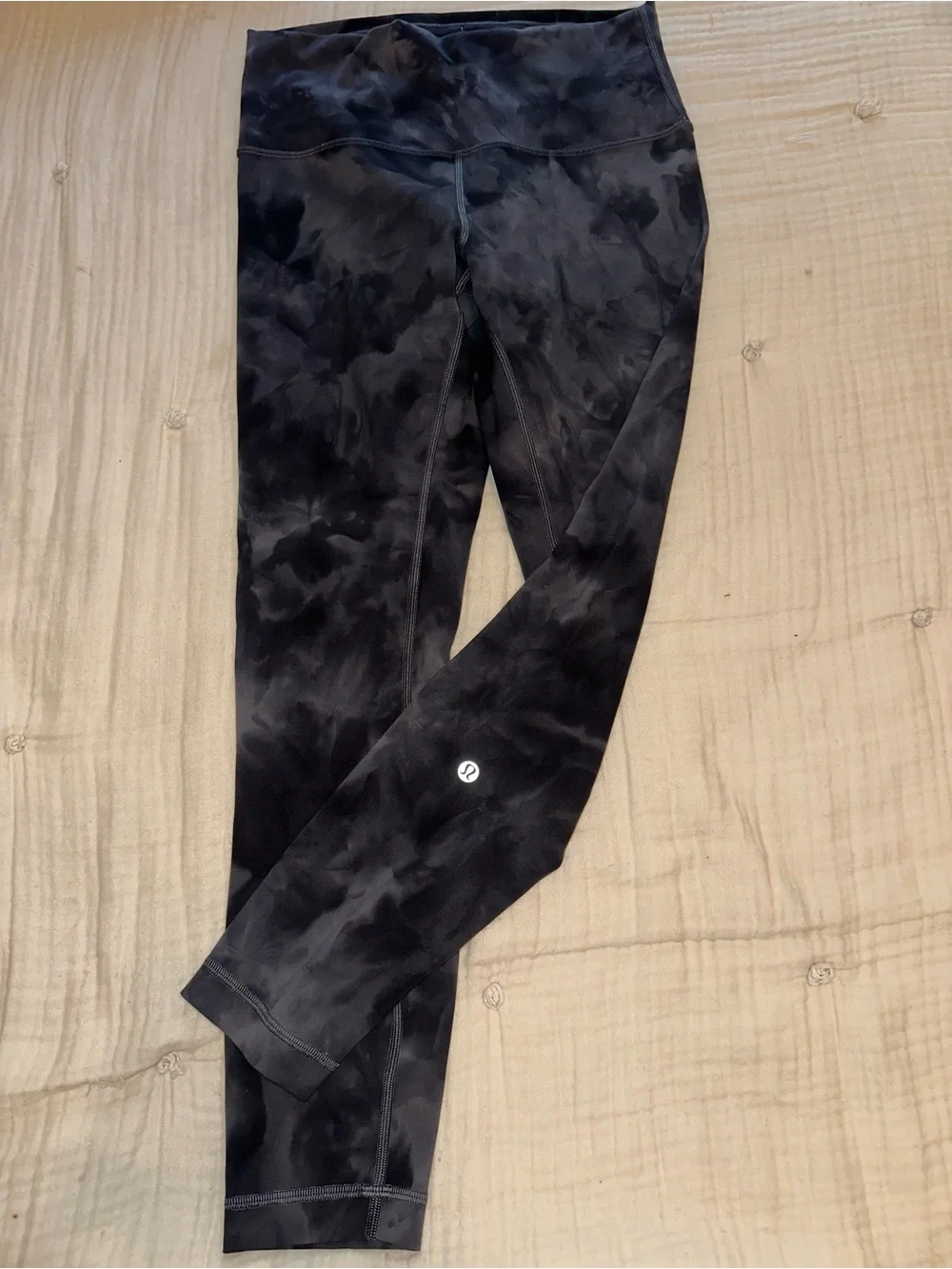Lululemon Wunder Train High-Rise Leggings size 8